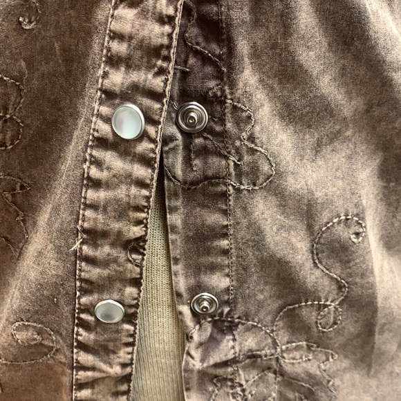 Vintage top 100% cotton women’s size medium western/ boho long sleeve button up - Picture 5 of 16